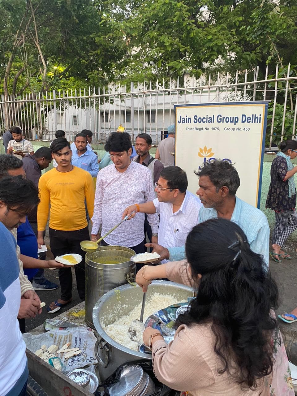 Social contribution moment, photo 3 of 13