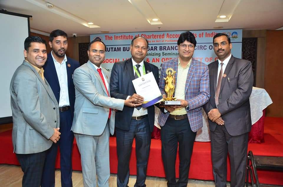 Award and recognition moment, photo 4 of 10
